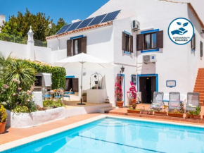 VILLA WITH HEATABLE POOL